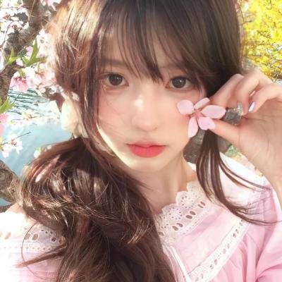 在此一群
